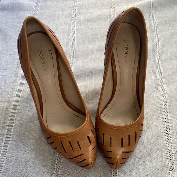 BCBGeneration leather stilettos. - Picture 1 of 13